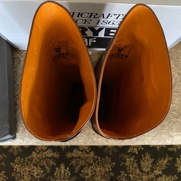 Women's Frye Tall Chestnut Color Polish Riding Boot Size 9M - Picture 7 of 9